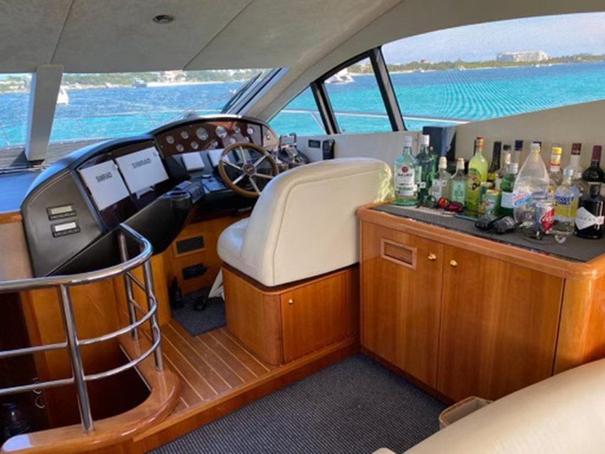 https://arconyachts.ams3.digitaloceanspaces.com/132983/conversions/large_3854125-optimize.jpg