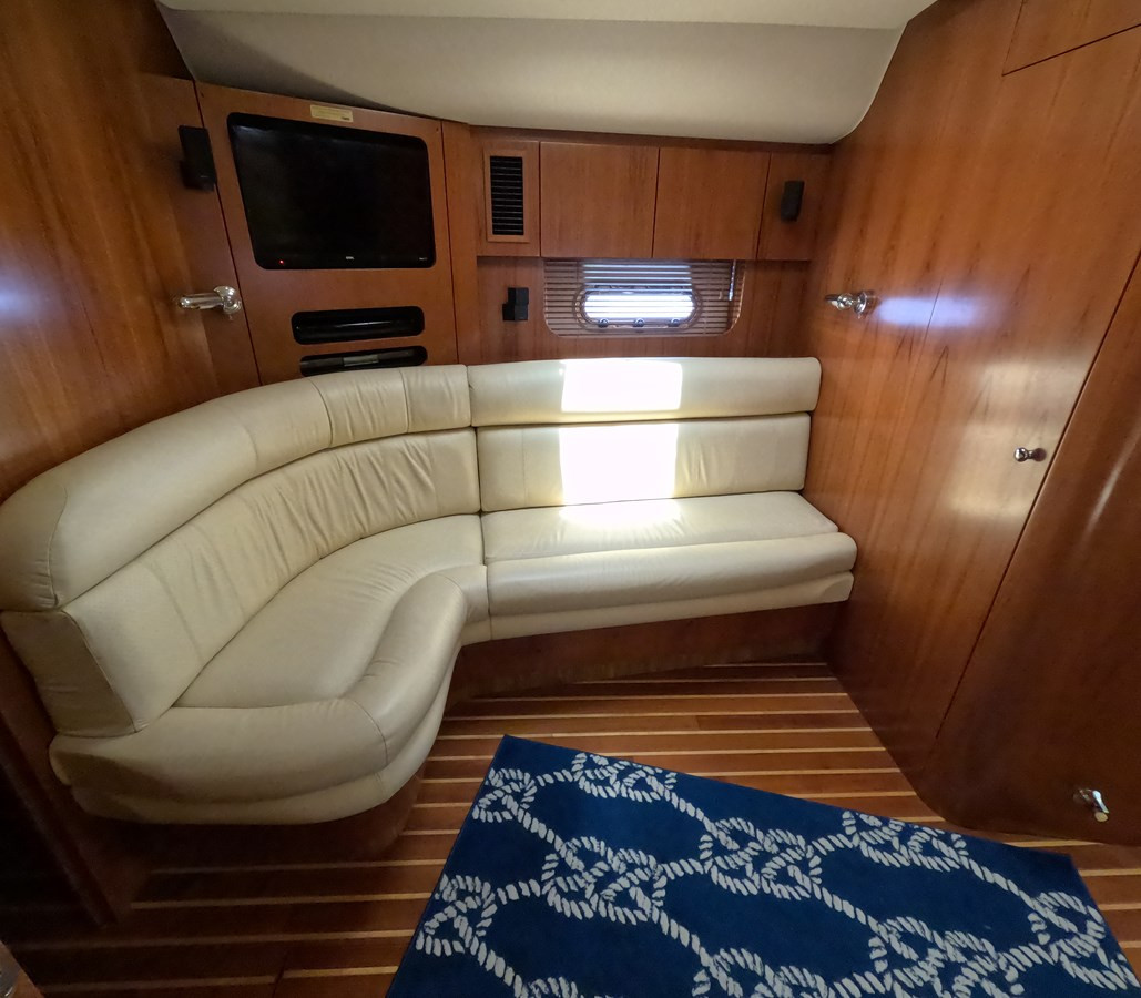 https://arconyachts.ams3.digitaloceanspaces.com/132984/conversions/large_3850875-optimize.jpg