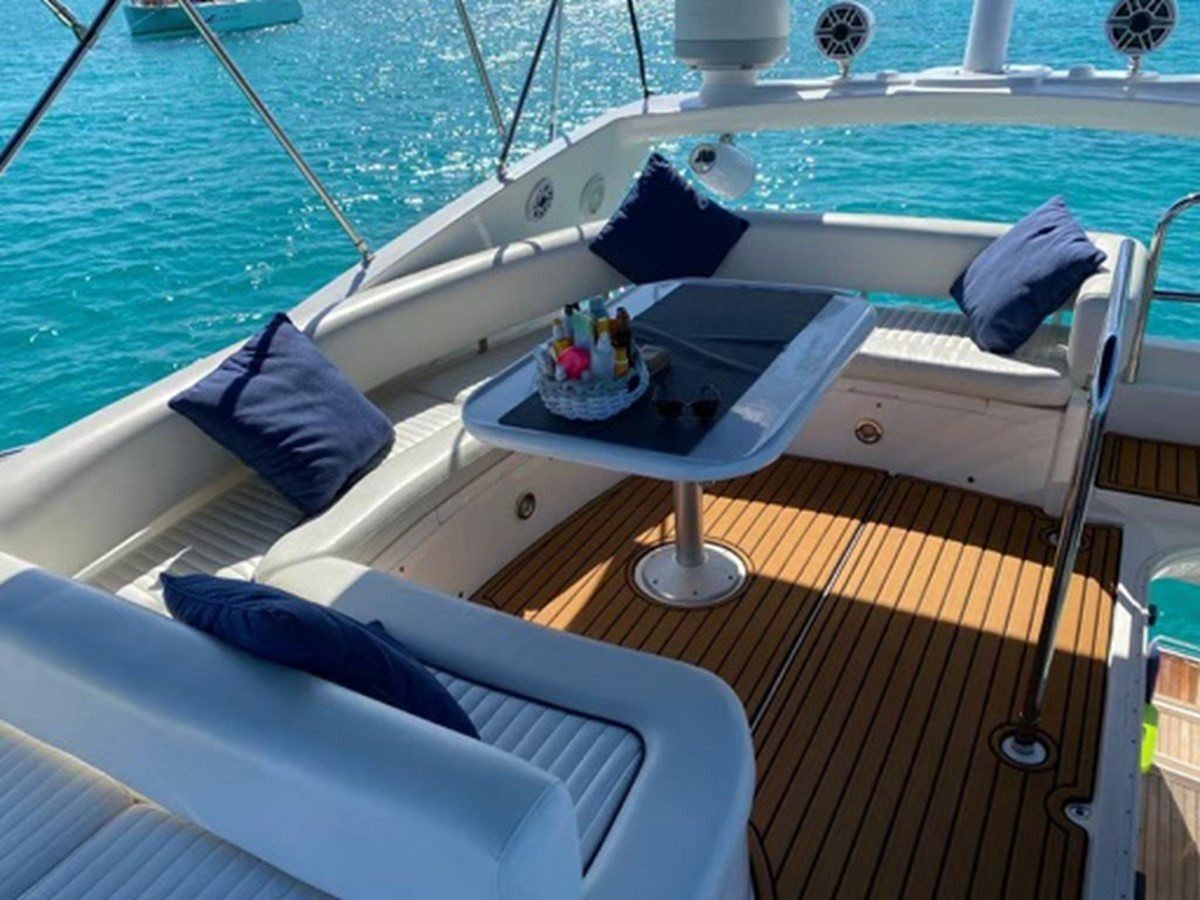 https://arconyachts.ams3.digitaloceanspaces.com/133016/conversions/large_3854137-optimize.jpg