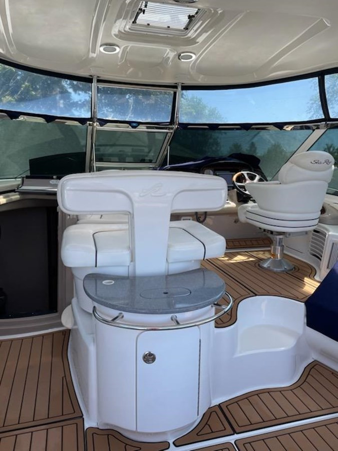 https://arconyachts.ams3.digitaloceanspaces.com/133017/conversions/large_3908316-optimize.jpg