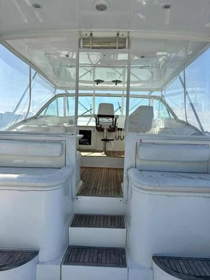 https://arconyachts.ams3.digitaloceanspaces.com/133060/conversions/large_3992918-optimize.jpg