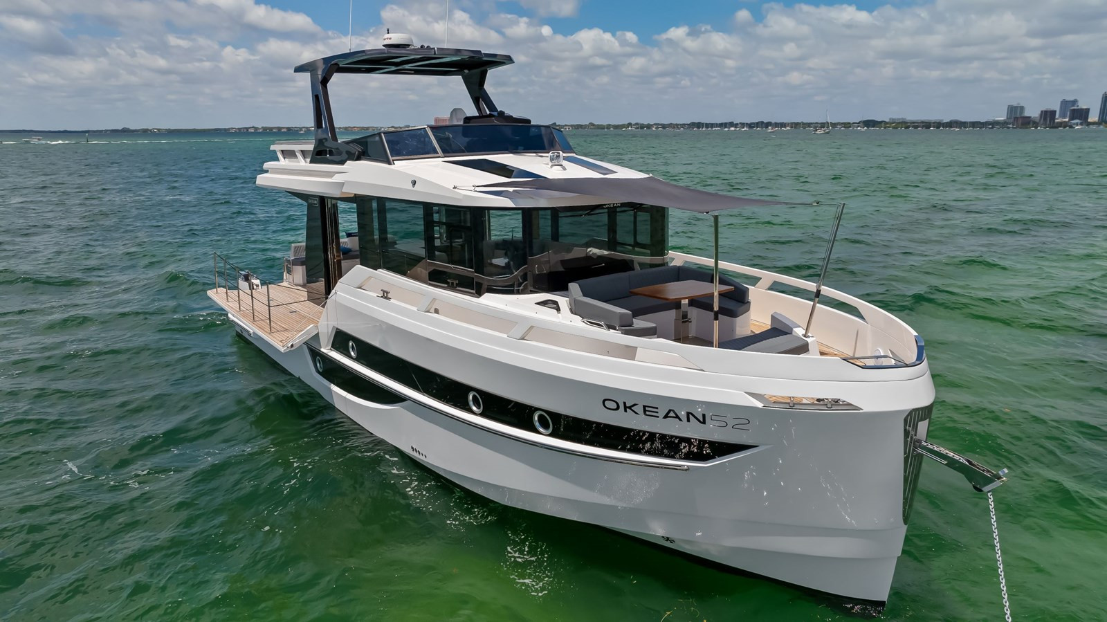 https://arconyachts.ams3.digitaloceanspaces.com/133118/conversions/large_4185872-optimize.jpg