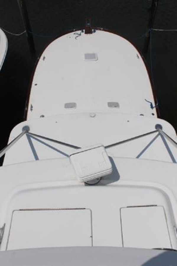 https://arconyachts.ams3.digitaloceanspaces.com/133126/conversions/large_3992937-optimize.jpg