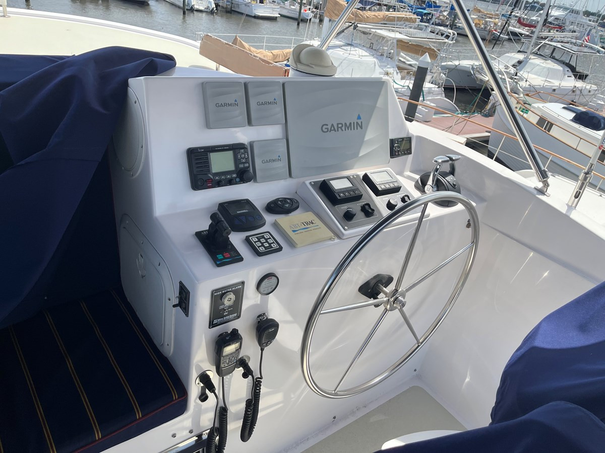 https://arconyachts.ams3.digitaloceanspaces.com/133212/conversions/large_4194110-optimize.jpg