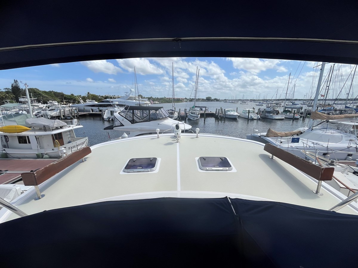 https://arconyachts.ams3.digitaloceanspaces.com/133215/conversions/large_4194111-optimize.jpg
