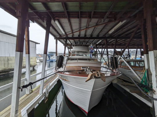 1963 CHRIS-CRAFT CONSTELLATION 