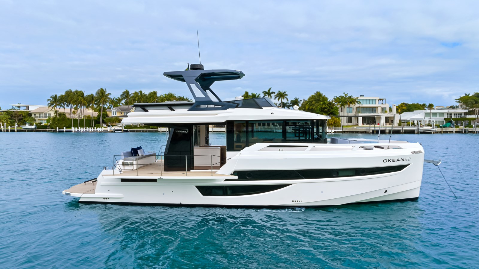 https://arconyachts.ams3.digitaloceanspaces.com/133419/conversions/large_4521024-optimize.jpg