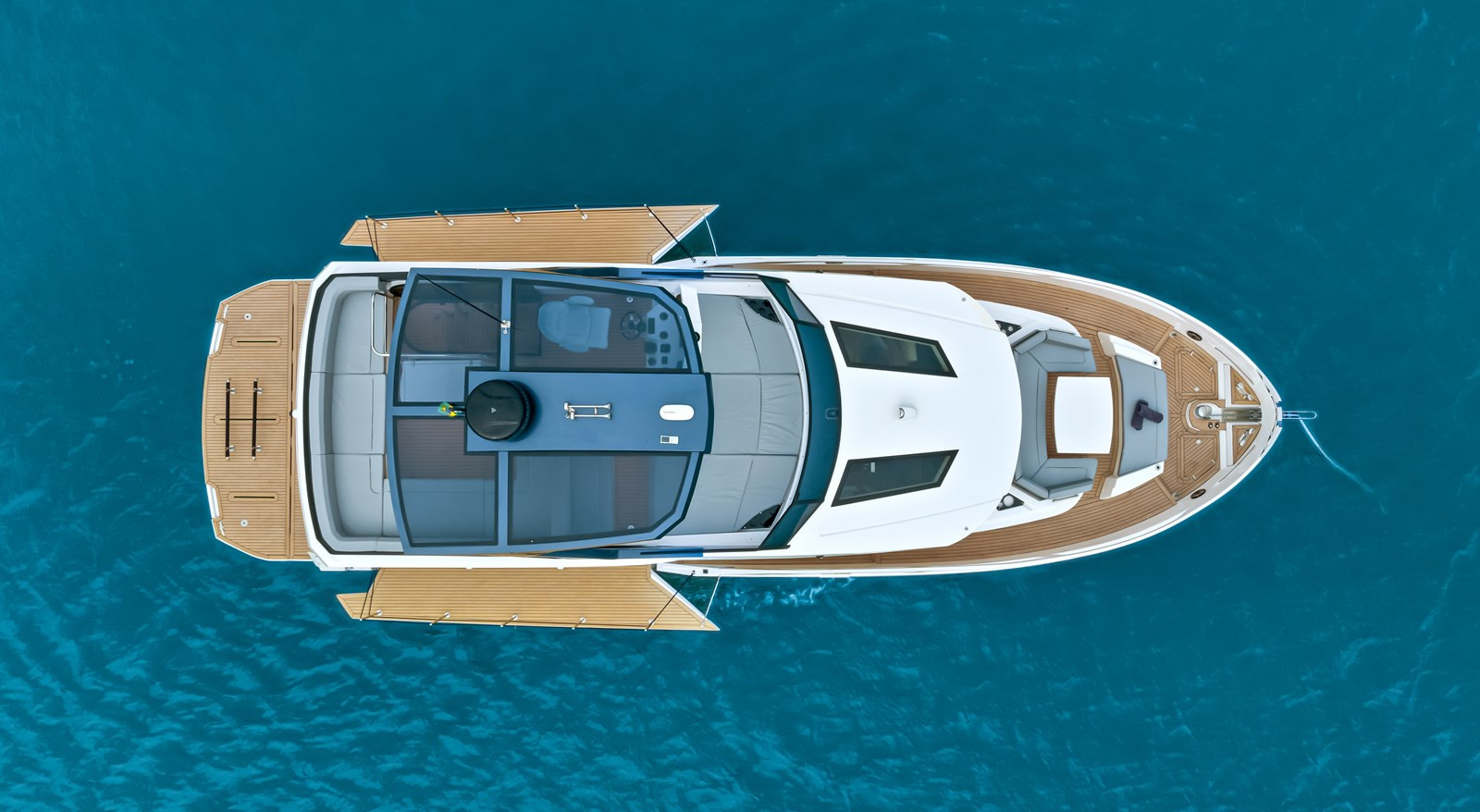 https://arconyachts.ams3.digitaloceanspaces.com/133490/conversions/large_4521048-optimize.jpg