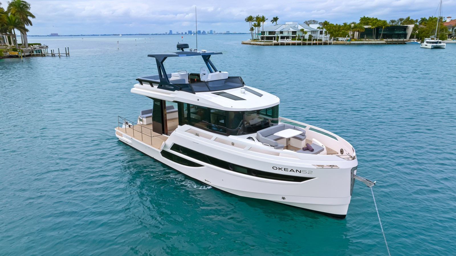 https://arconyachts.ams3.digitaloceanspaces.com/133493/conversions/large_4521049-optimize.jpg