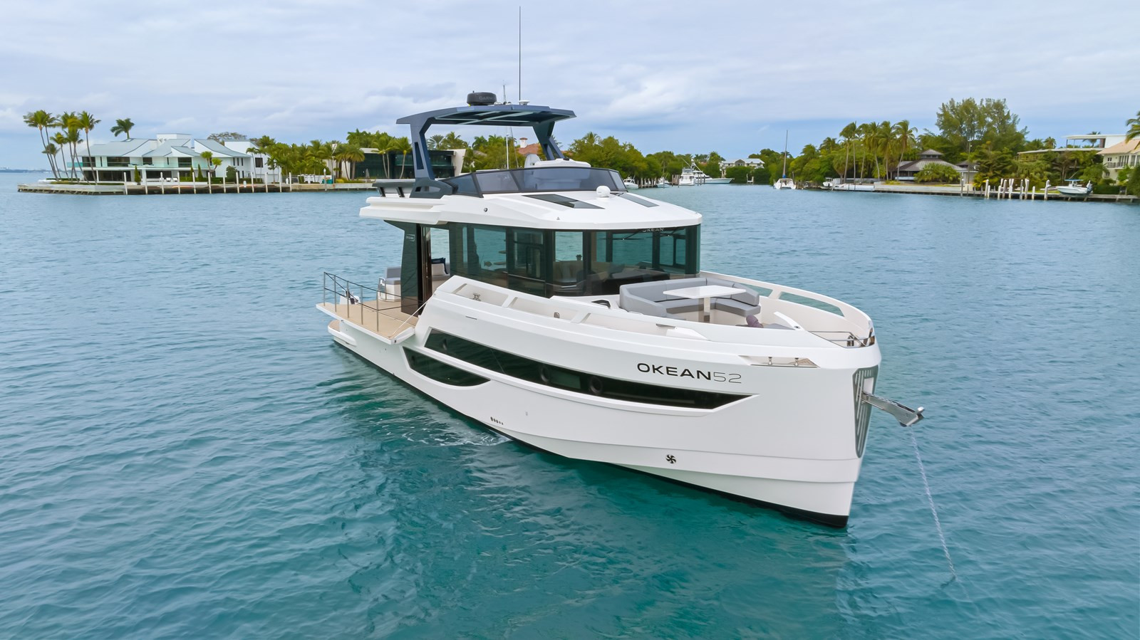 https://arconyachts.ams3.digitaloceanspaces.com/133502/conversions/large_4521052-optimize.jpg