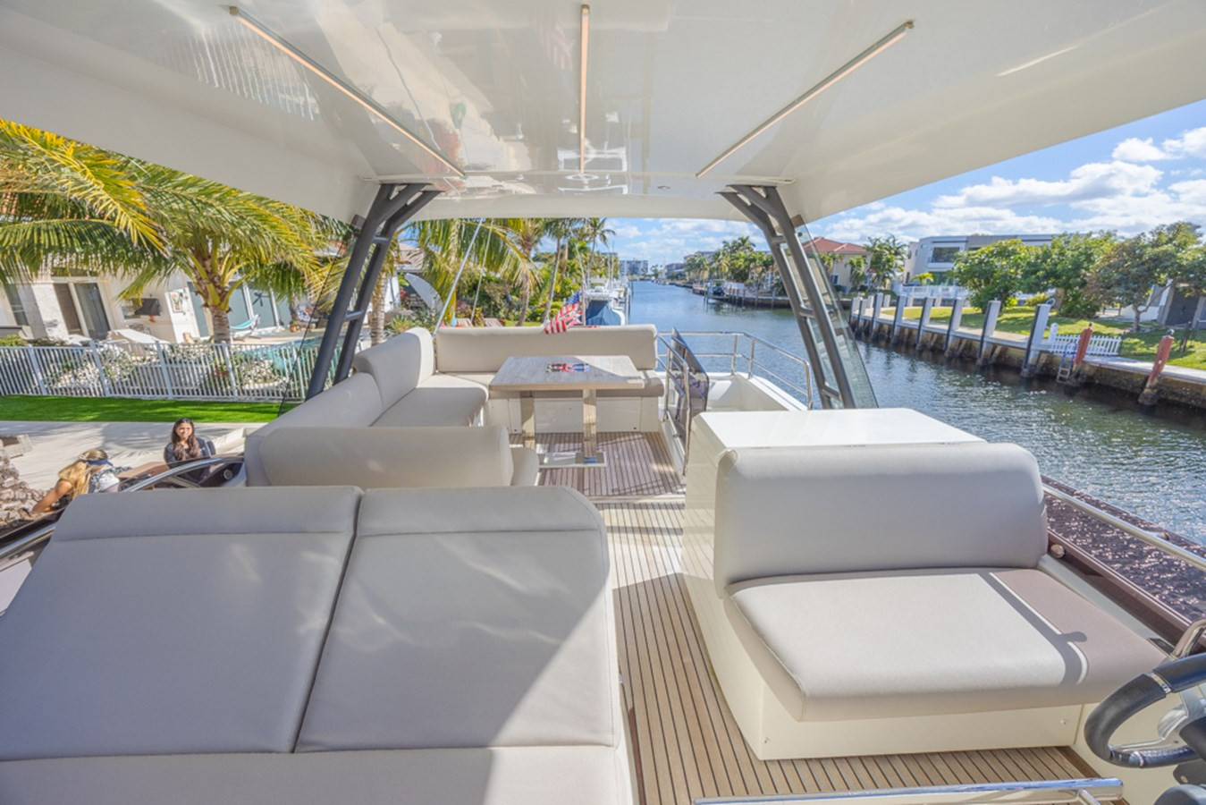 https://arconyachts.ams3.digitaloceanspaces.com/133686/conversions/large_4524603-optimize.jpg