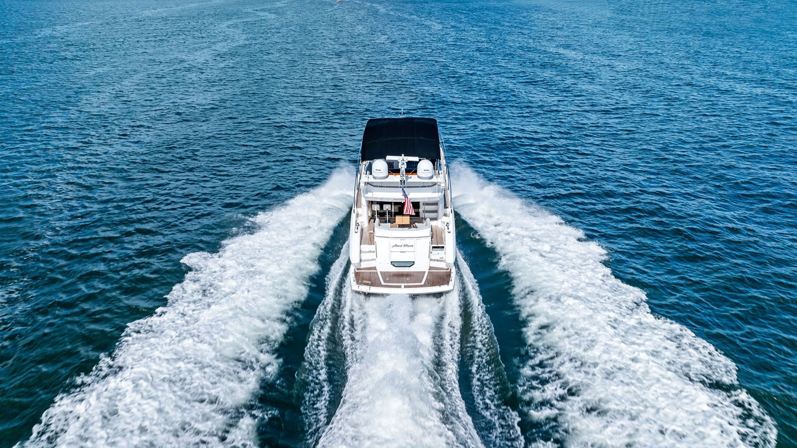https://arconyachts.ams3.digitaloceanspaces.com/133704/conversions/large_4535526-optimize.jpg