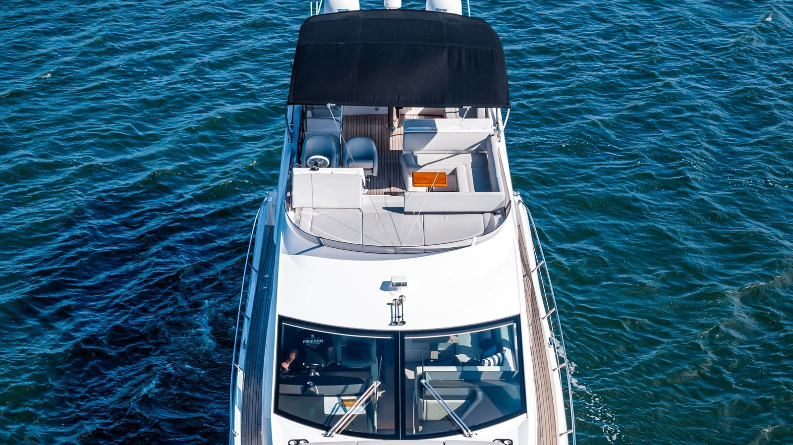 https://arconyachts.ams3.digitaloceanspaces.com/133733/conversions/large_4535561-optimize.jpg