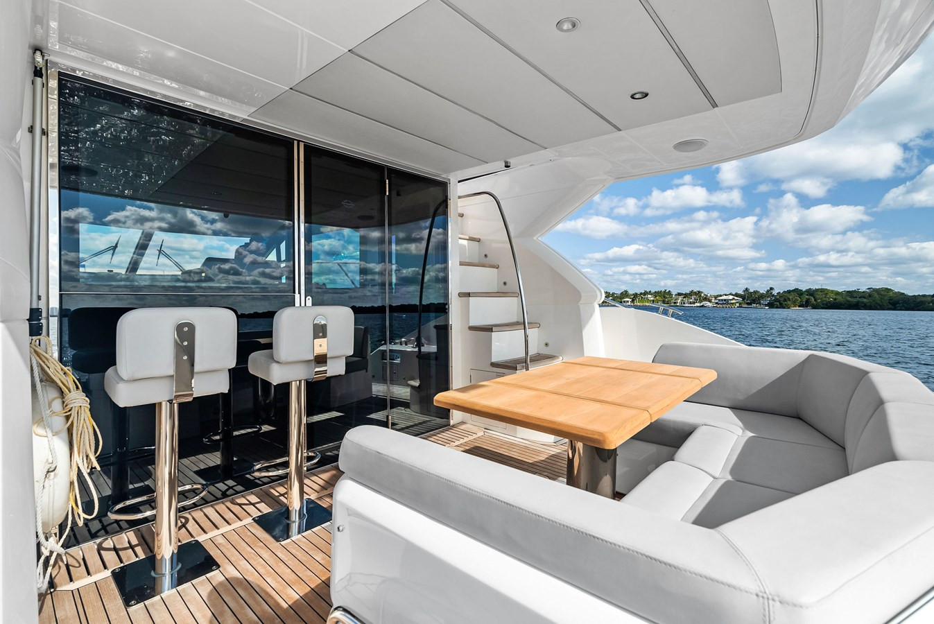 https://arconyachts.ams3.digitaloceanspaces.com/133806/conversions/large_4535660-optimize.jpg