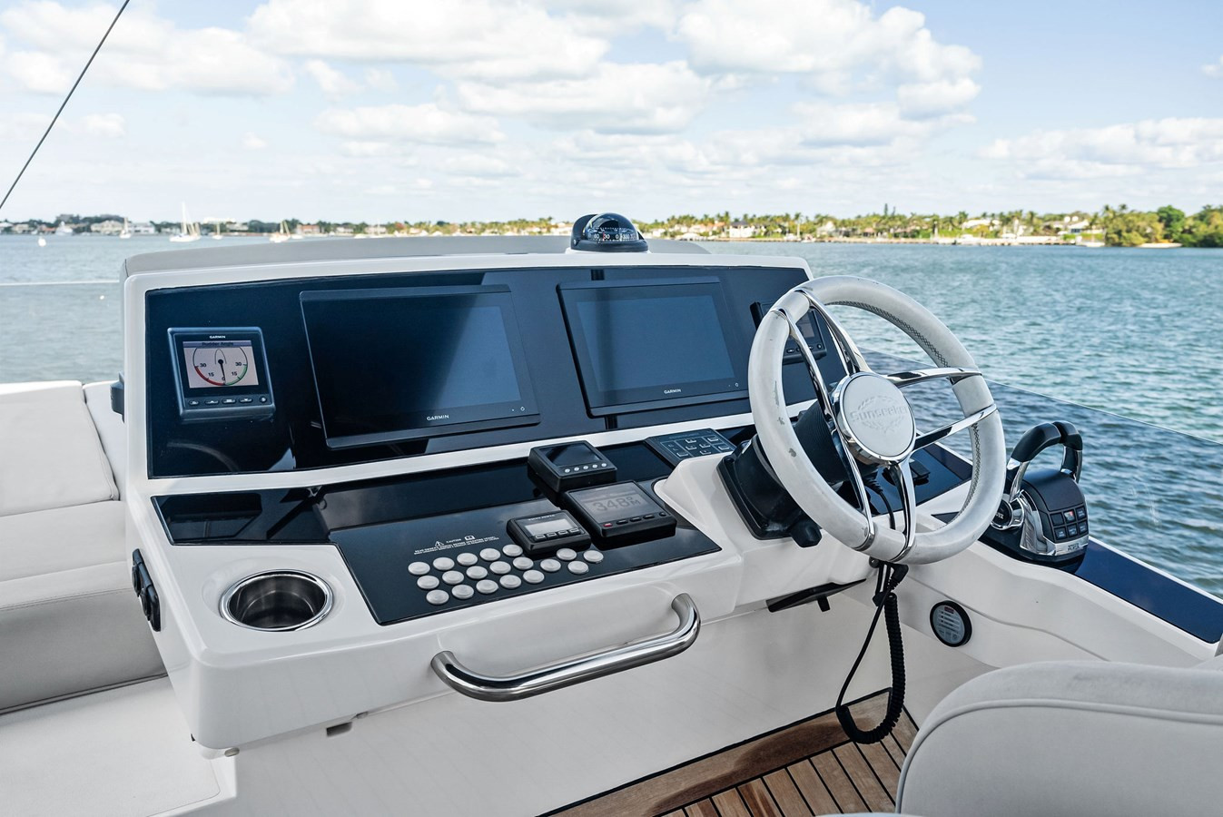 https://arconyachts.ams3.digitaloceanspaces.com/133836/conversions/large_4535670-optimize.jpg