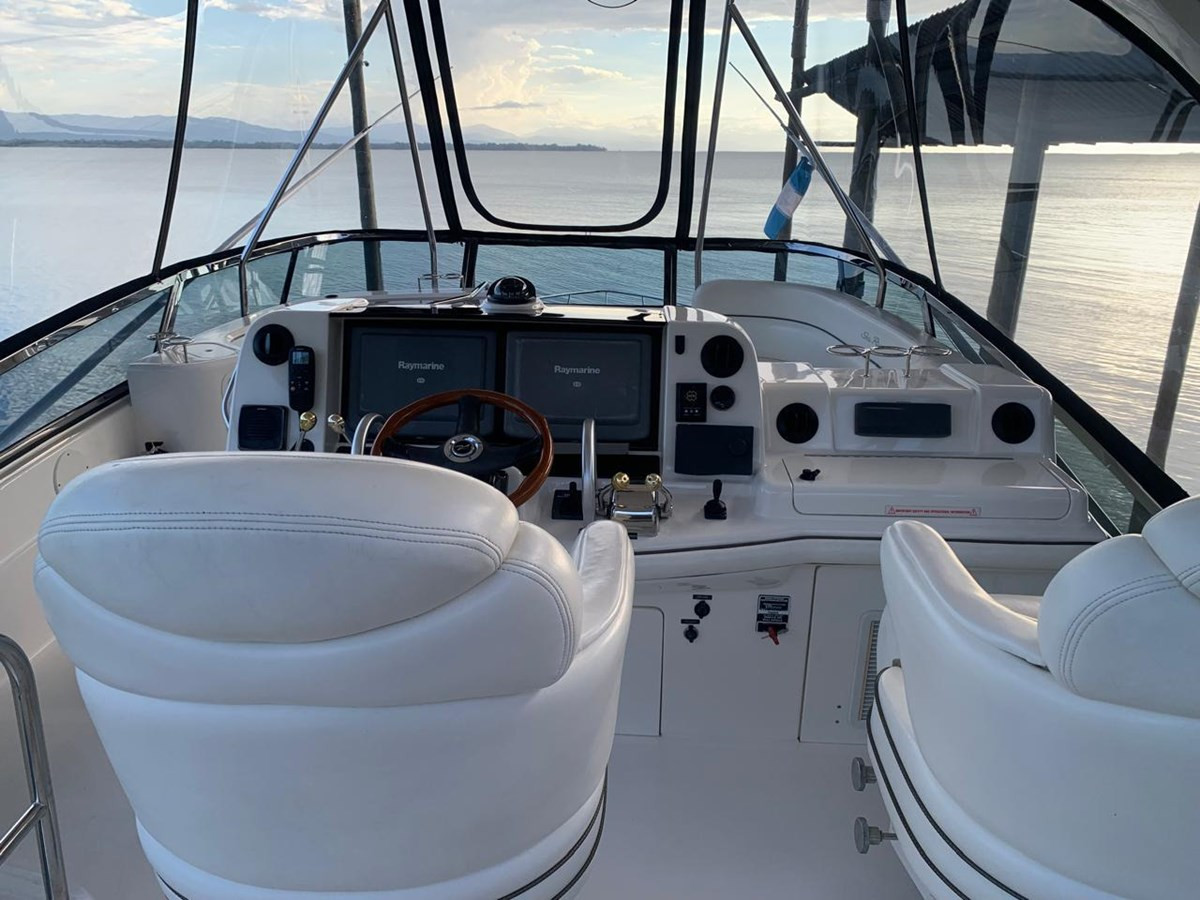https://arconyachts.ams3.digitaloceanspaces.com/133839/conversions/large_4585037-optimize.jpg