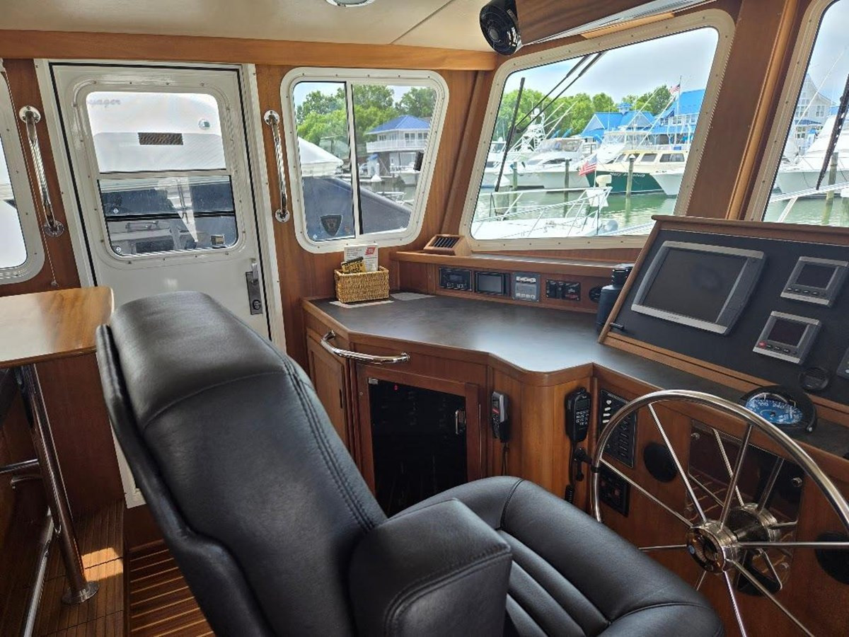 https://arconyachts.ams3.digitaloceanspaces.com/134005/conversions/large_4687961-optimize.jpg