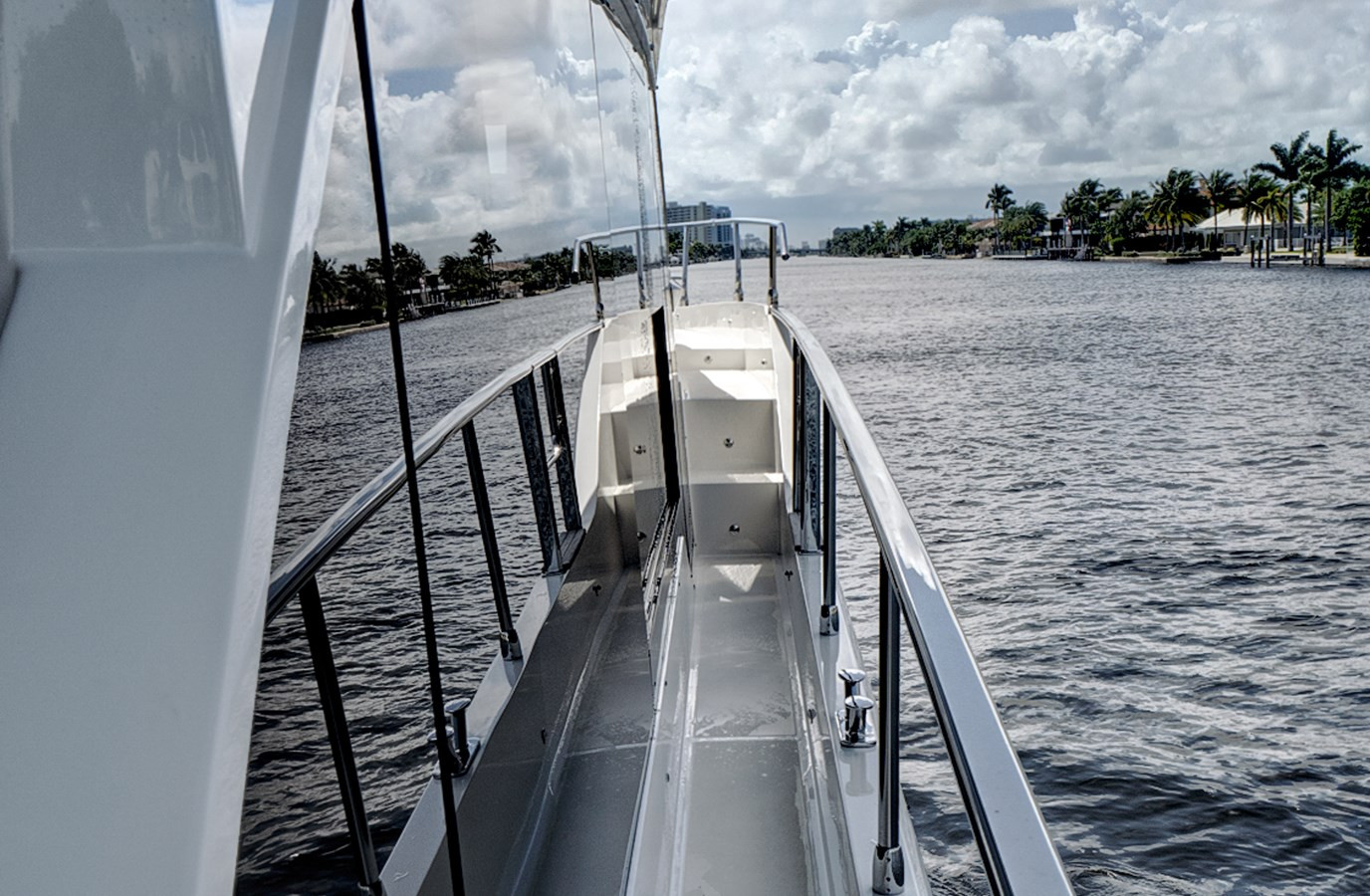 https://arconyachts.ams3.digitaloceanspaces.com/134105/conversions/large_4831805-optimize.jpg