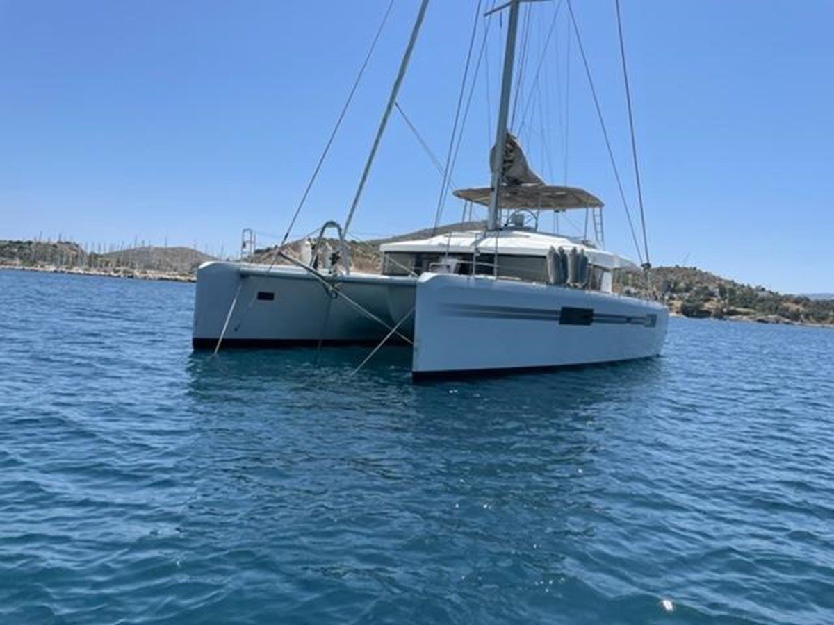 https://arconyachts.ams3.digitaloceanspaces.com/134251/conversions/large_3836496-optimize.jpg