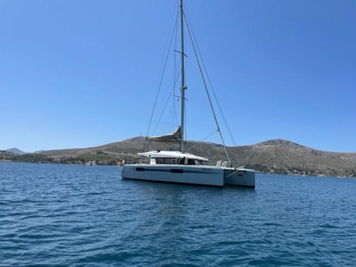 https://arconyachts.ams3.digitaloceanspaces.com/134252/conversions/large_3836497-optimize.jpg