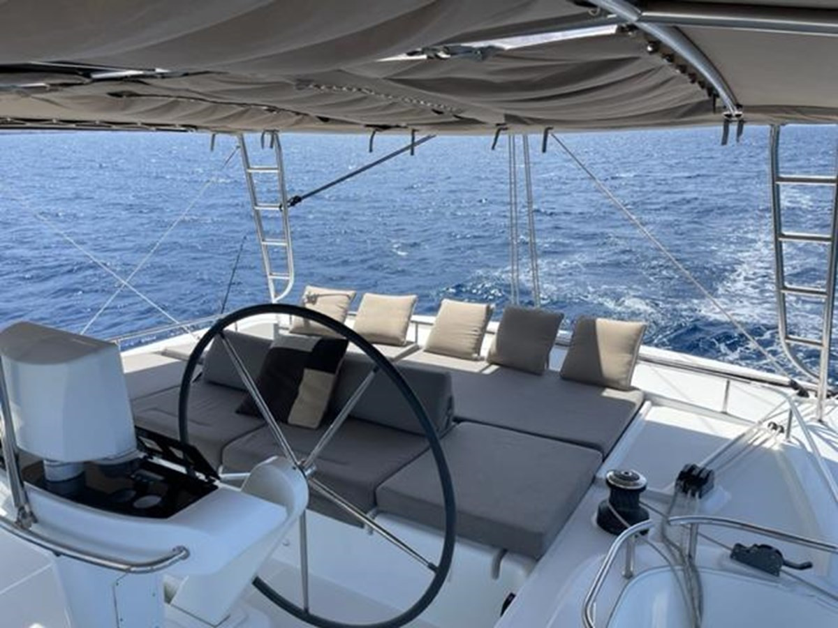 https://arconyachts.ams3.digitaloceanspaces.com/134273/conversions/large_3836504-optimize.jpg