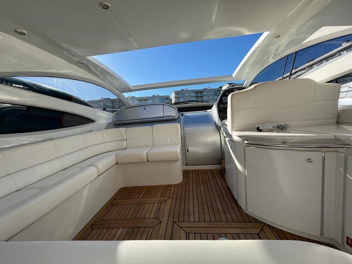 https://arconyachts.ams3.digitaloceanspaces.com/134310/conversions/large_4052239-optimize.jpg