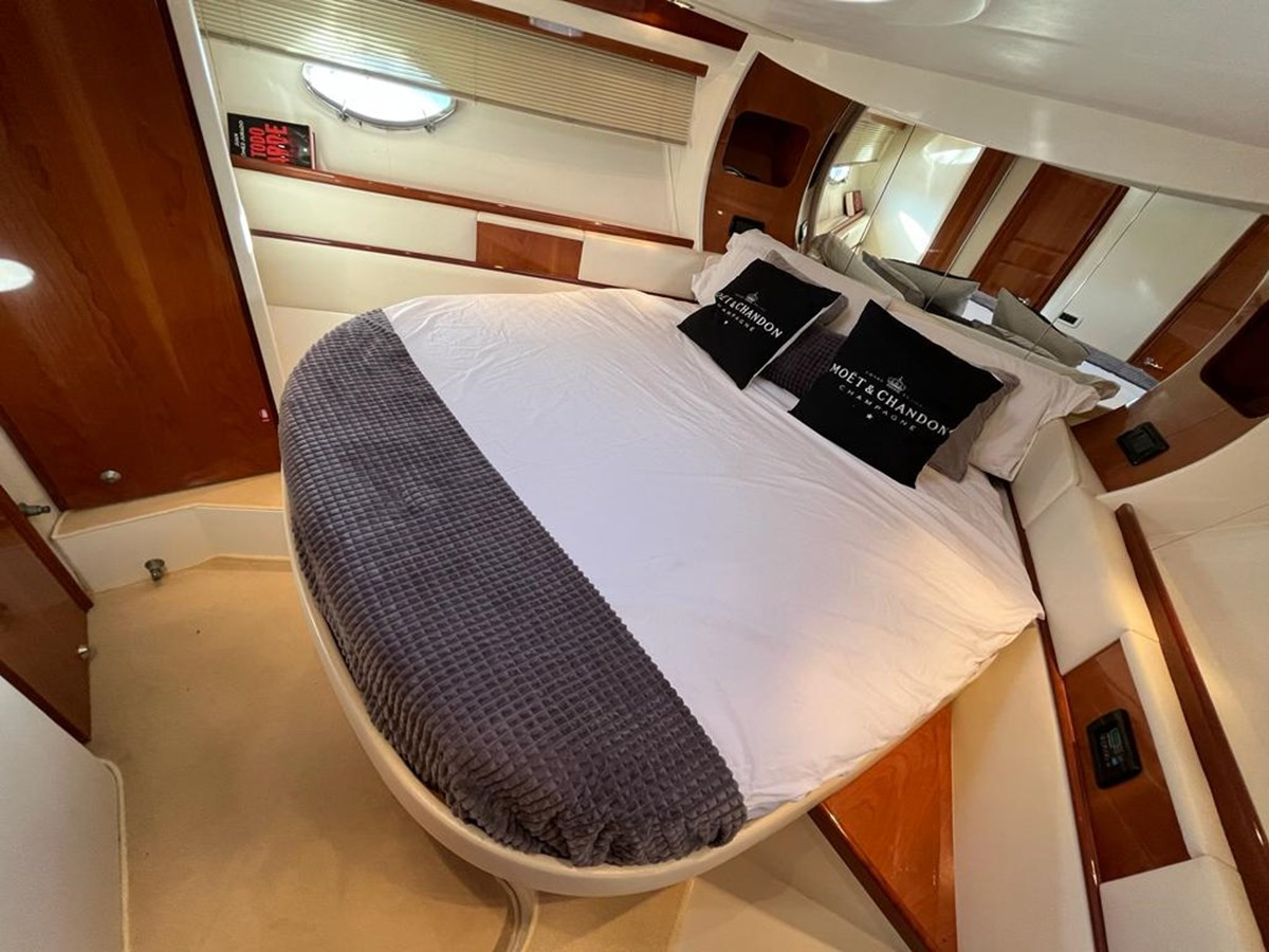 https://arconyachts.ams3.digitaloceanspaces.com/134322/conversions/large_4052251-optimize.jpg