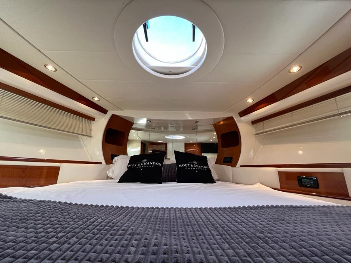 https://arconyachts.ams3.digitaloceanspaces.com/134324/conversions/large_4052250-optimize.jpg