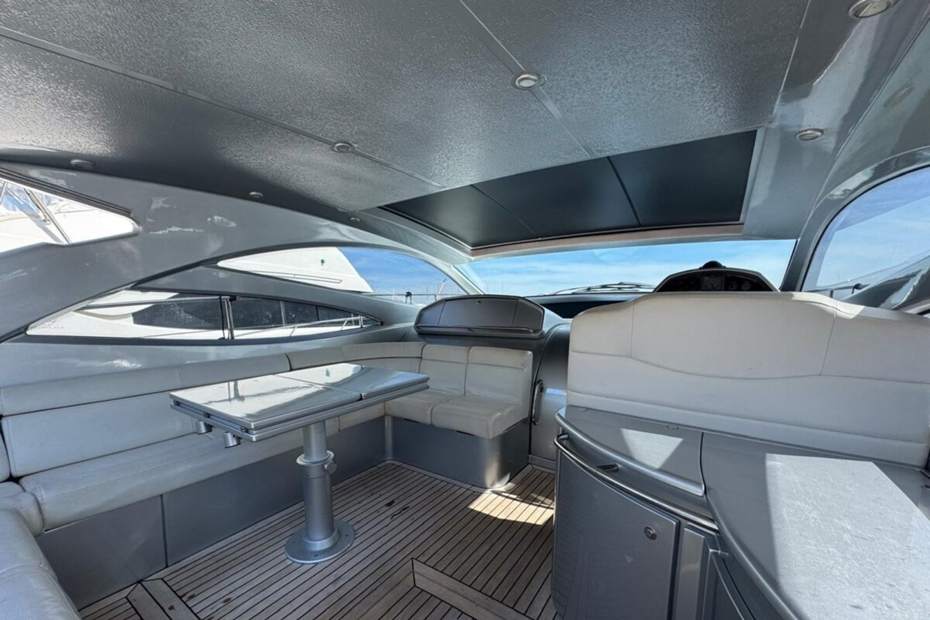 https://arconyachts.ams3.digitaloceanspaces.com/134343/conversions/large_4814616-optimize.jpg