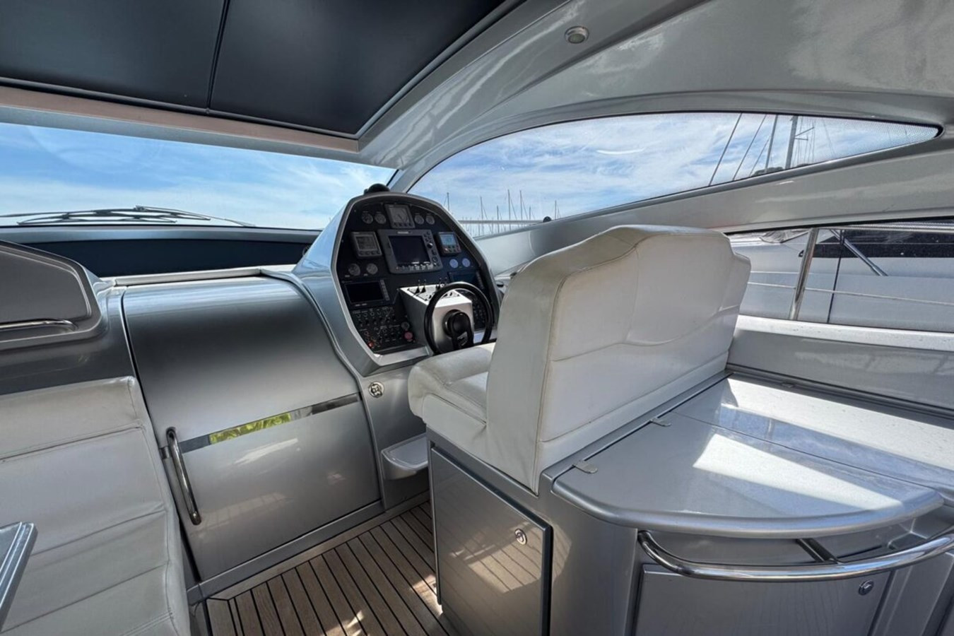 https://arconyachts.ams3.digitaloceanspaces.com/134353/conversions/large_4814612-optimize.jpg