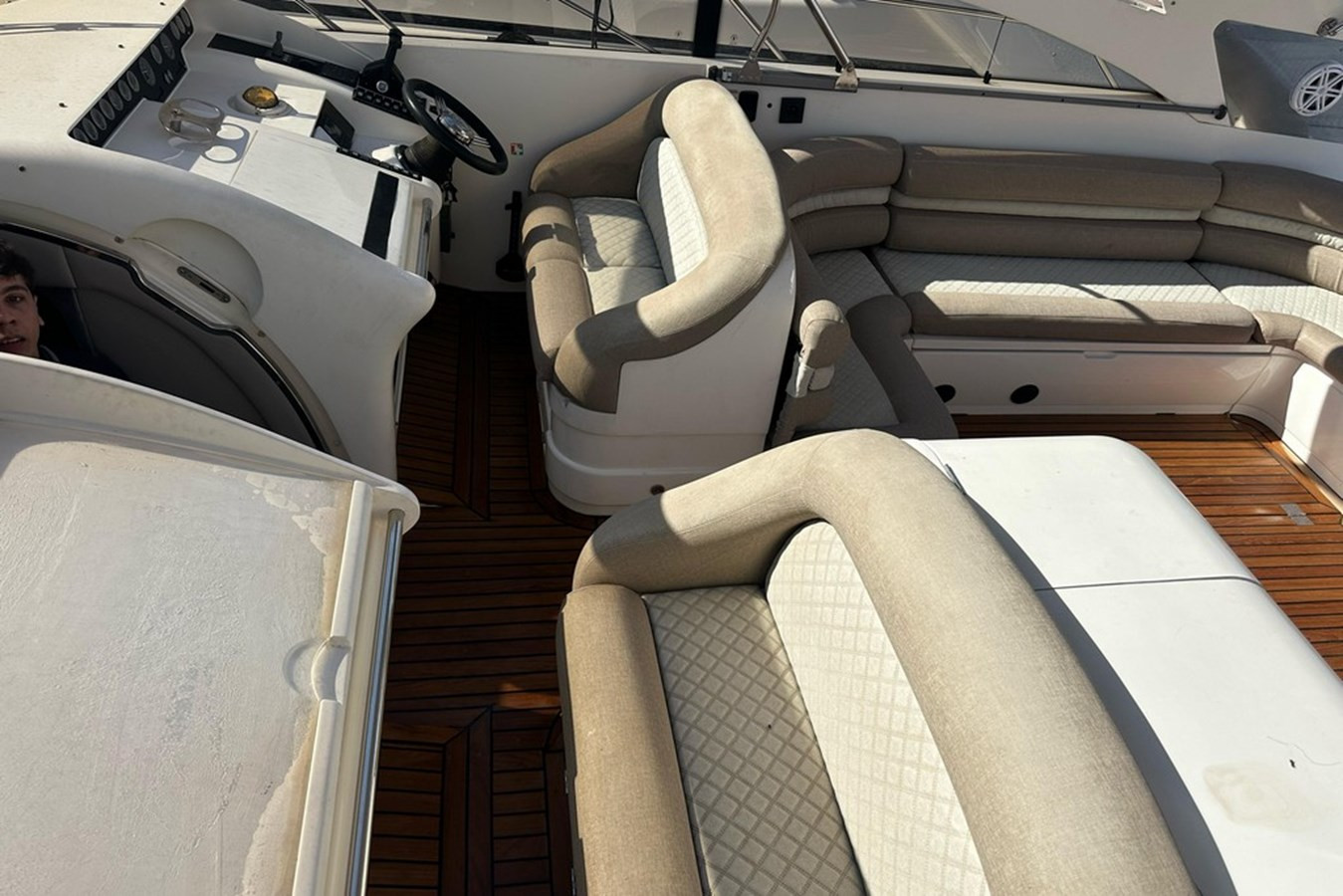 https://arconyachts.ams3.digitaloceanspaces.com/134412/conversions/large_4643641-optimize.jpg