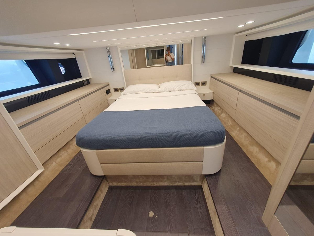 https://arconyachts.ams3.digitaloceanspaces.com/134413/conversions/large_4552060-optimize.jpg