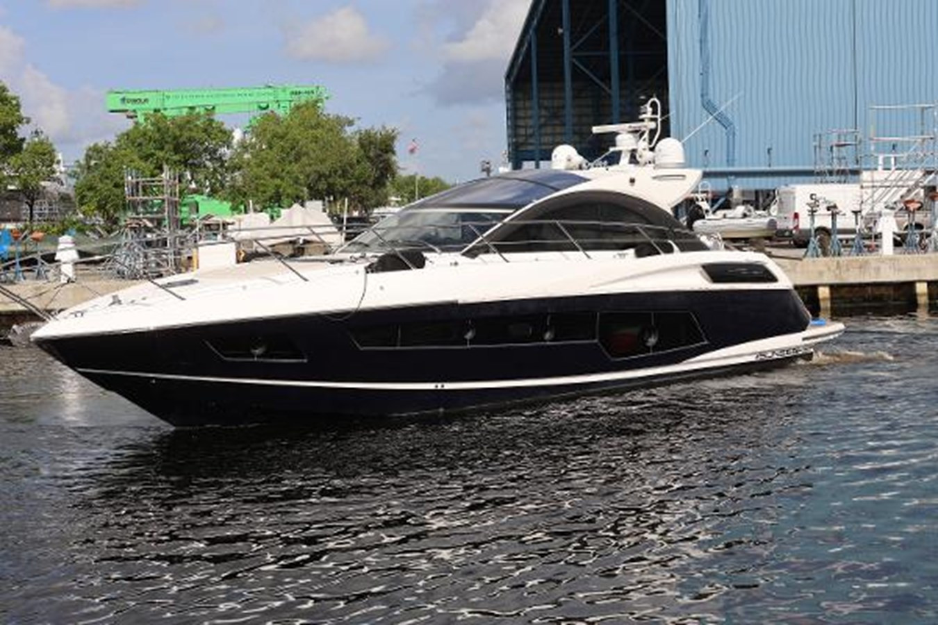 https://arconyachts.ams3.digitaloceanspaces.com/134448/conversions/large_4580186-optimize.jpg