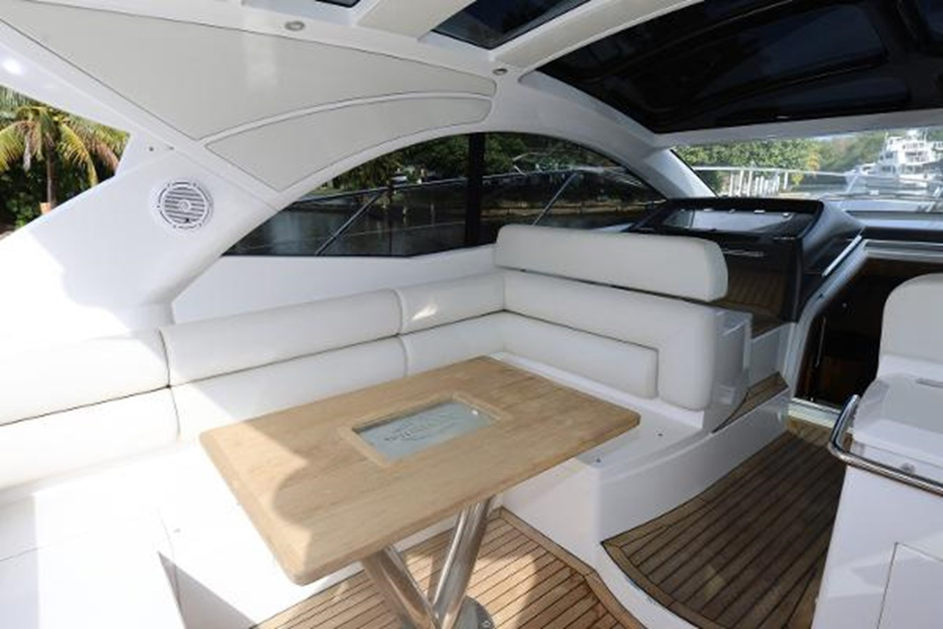 https://arconyachts.ams3.digitaloceanspaces.com/134454/conversions/large_4580188-optimize.jpg