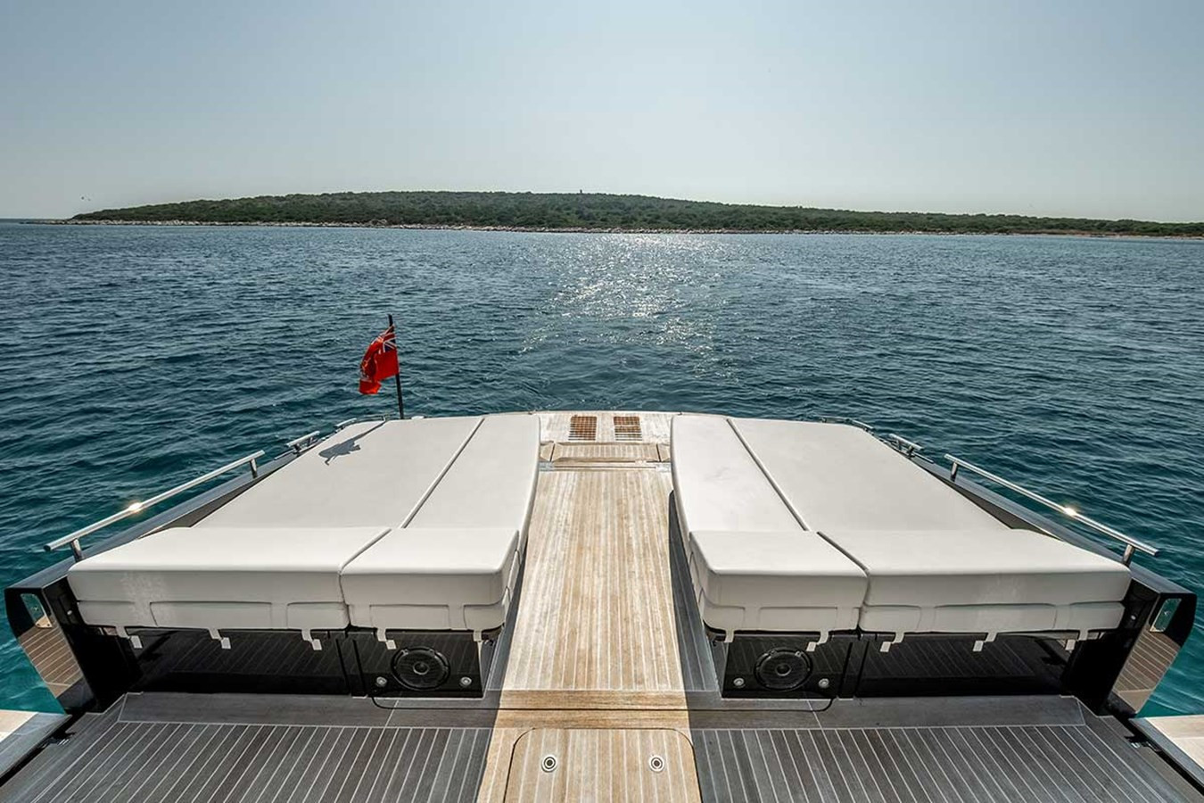 https://arconyachts.ams3.digitaloceanspaces.com/134477/conversions/large_4703850-optimize.jpg