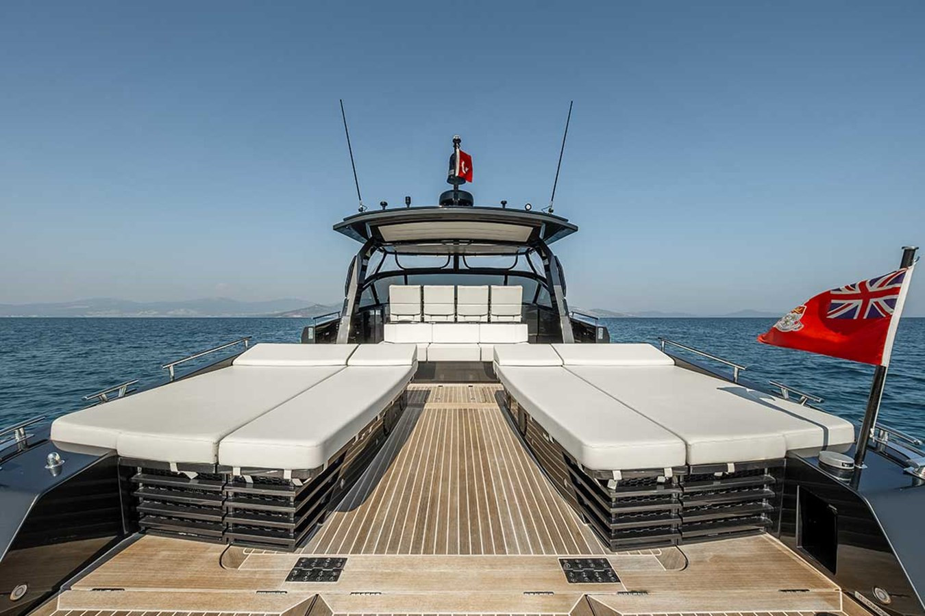 https://arconyachts.ams3.digitaloceanspaces.com/134483/conversions/large_4703852-optimize.jpg