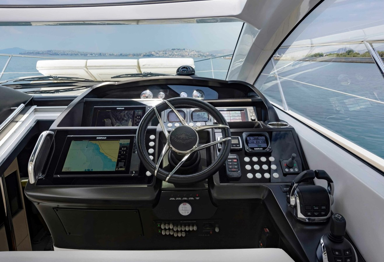 https://arconyachts.ams3.digitaloceanspaces.com/134539/conversions/large_3803878-optimize.jpg