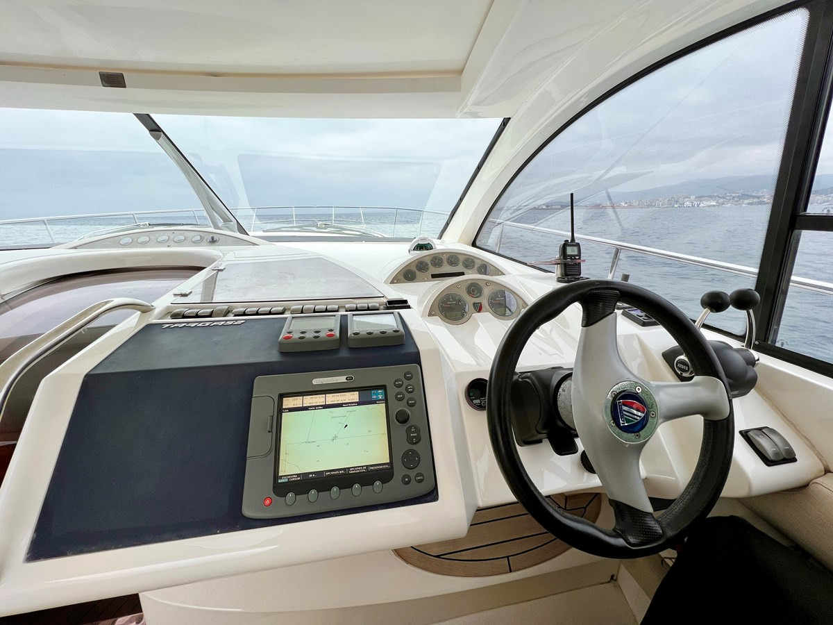 https://arconyachts.ams3.digitaloceanspaces.com/134630/conversions/large_4300836-optimize.jpg
