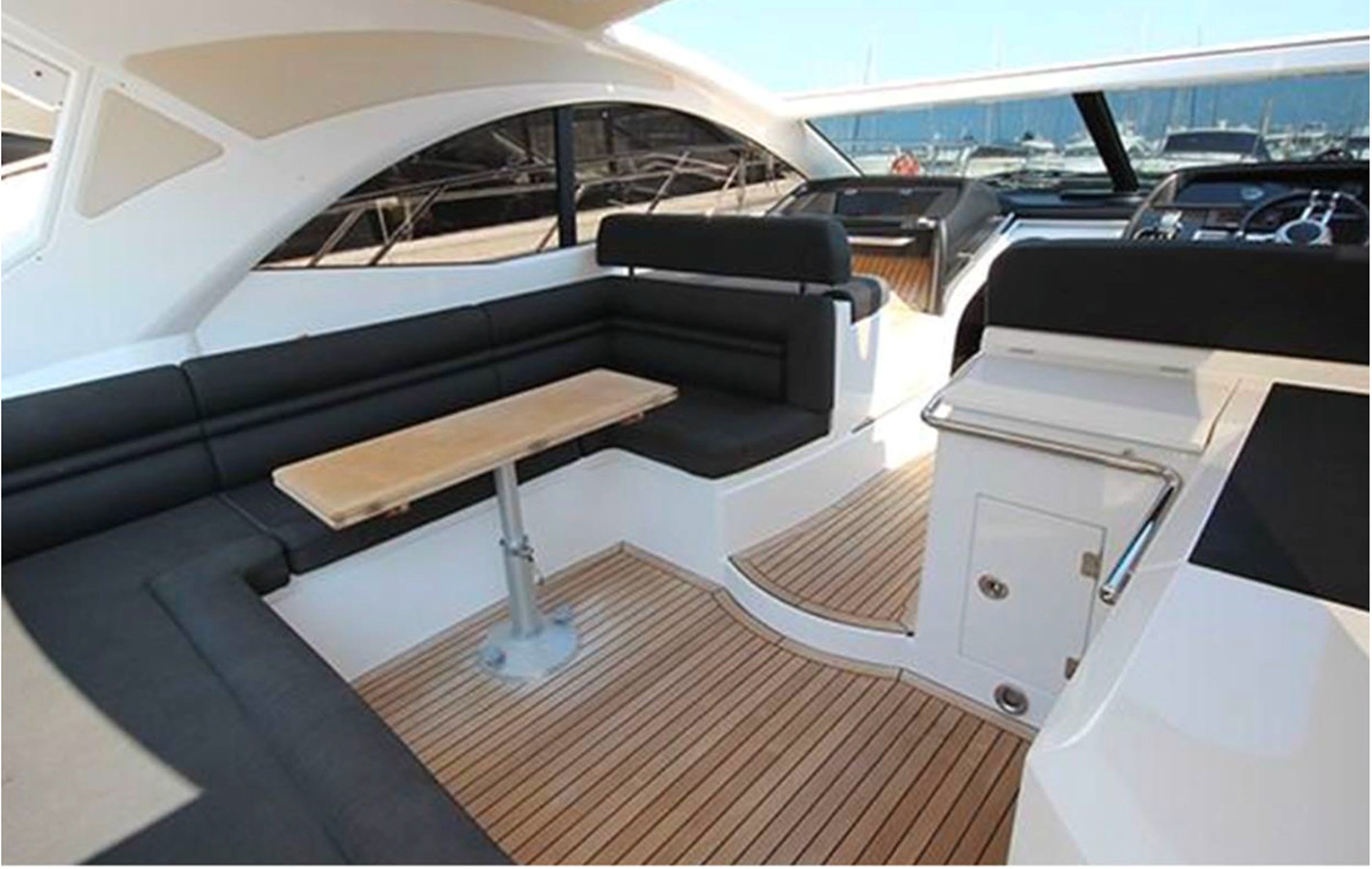 https://arconyachts.ams3.digitaloceanspaces.com/134671/conversions/large_4763441-optimize.jpg