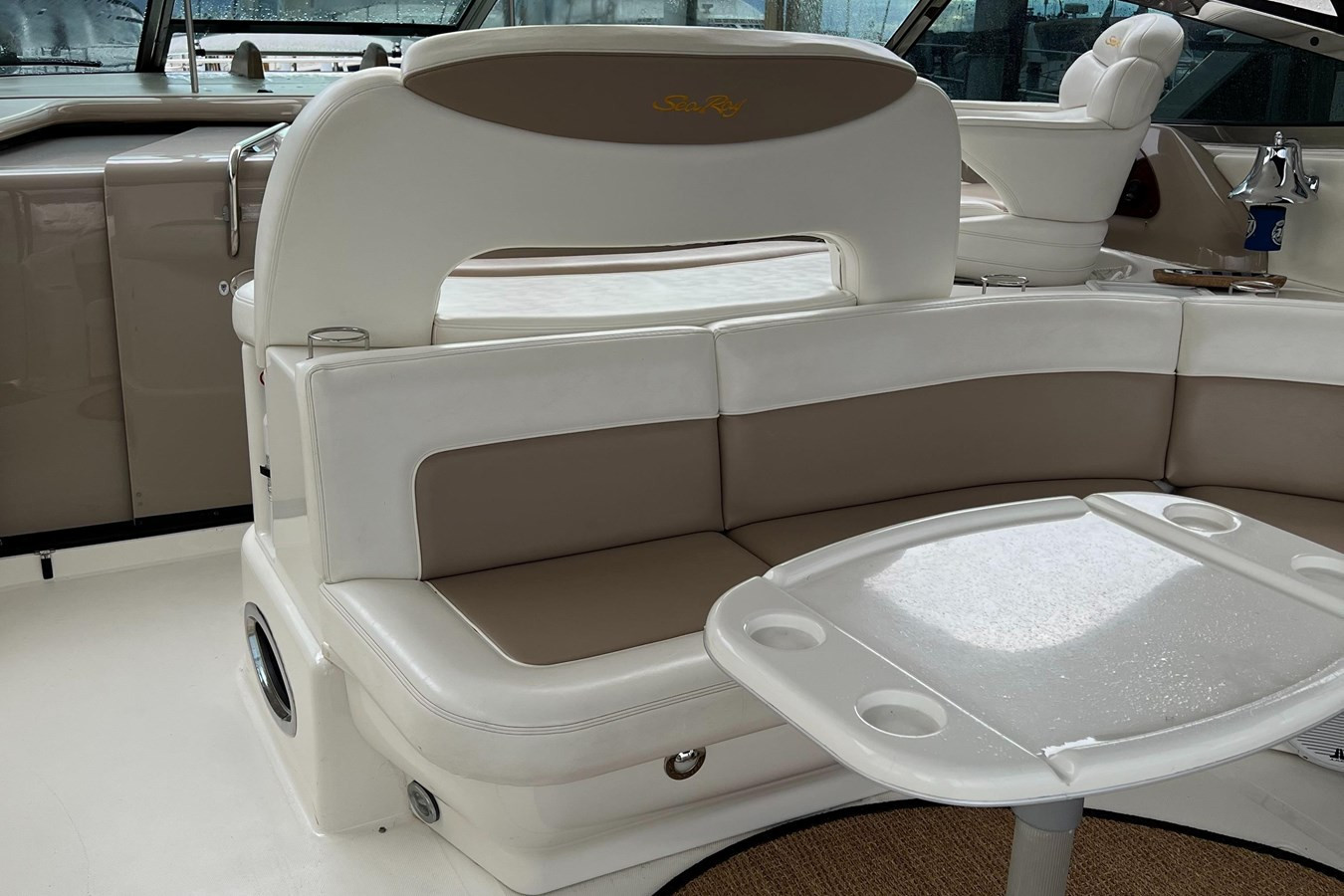 https://arconyachts.ams3.digitaloceanspaces.com/134701/conversions/large_4116807-optimize.jpg