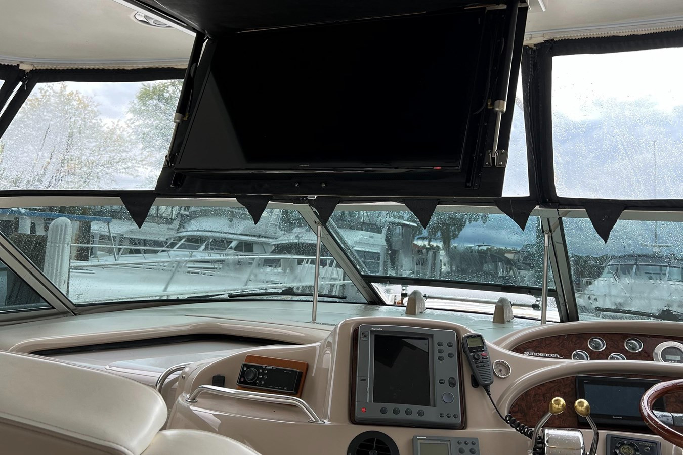 https://arconyachts.ams3.digitaloceanspaces.com/134740/conversions/large_4116820-optimize.jpg