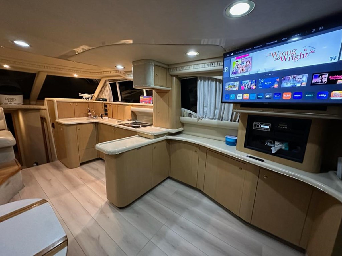 https://arconyachts.ams3.digitaloceanspaces.com/134867/conversions/large_4526543-optimize.jpg