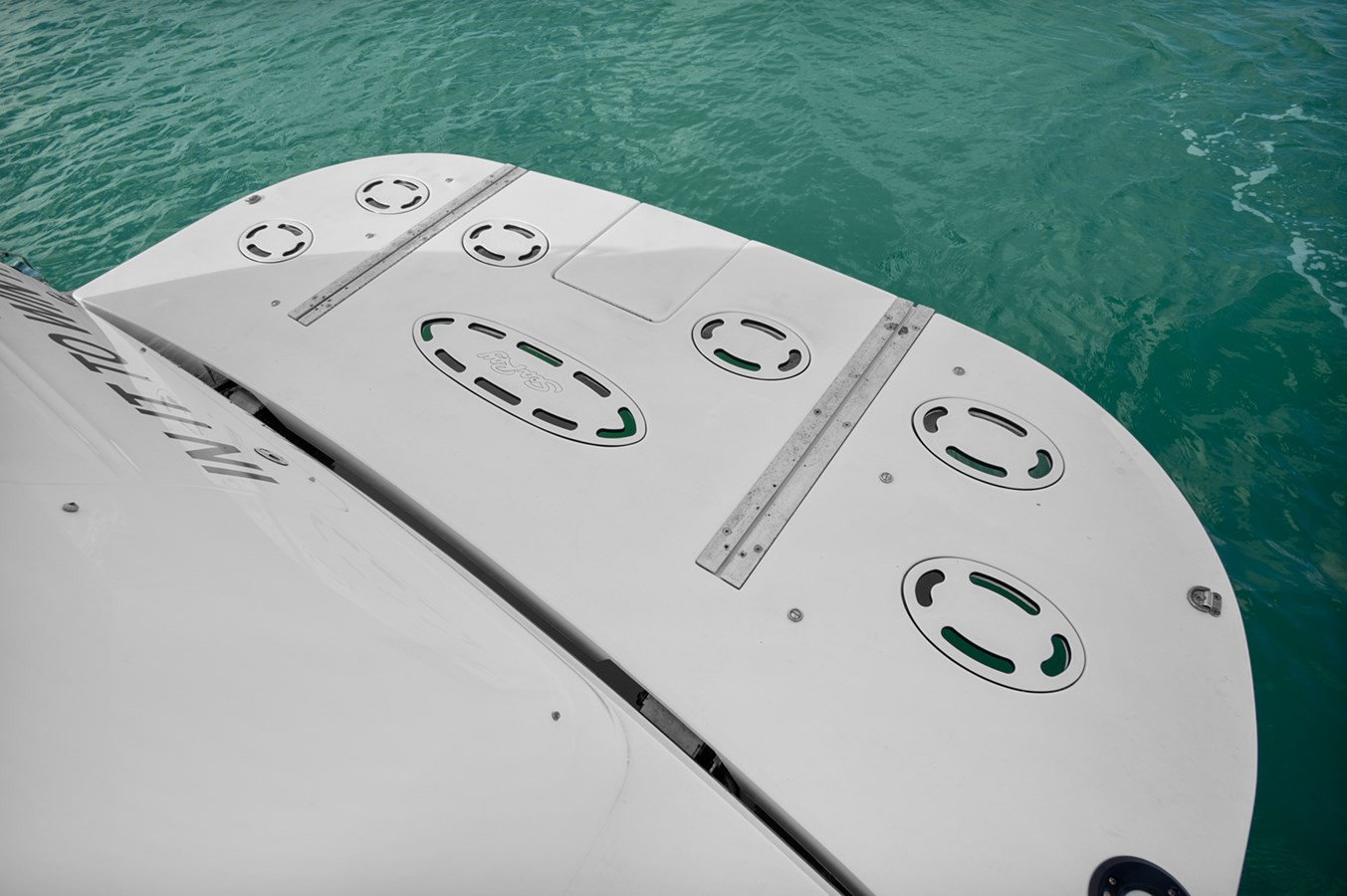 https://arconyachts.ams3.digitaloceanspaces.com/134883/conversions/large_4530649-optimize.jpg