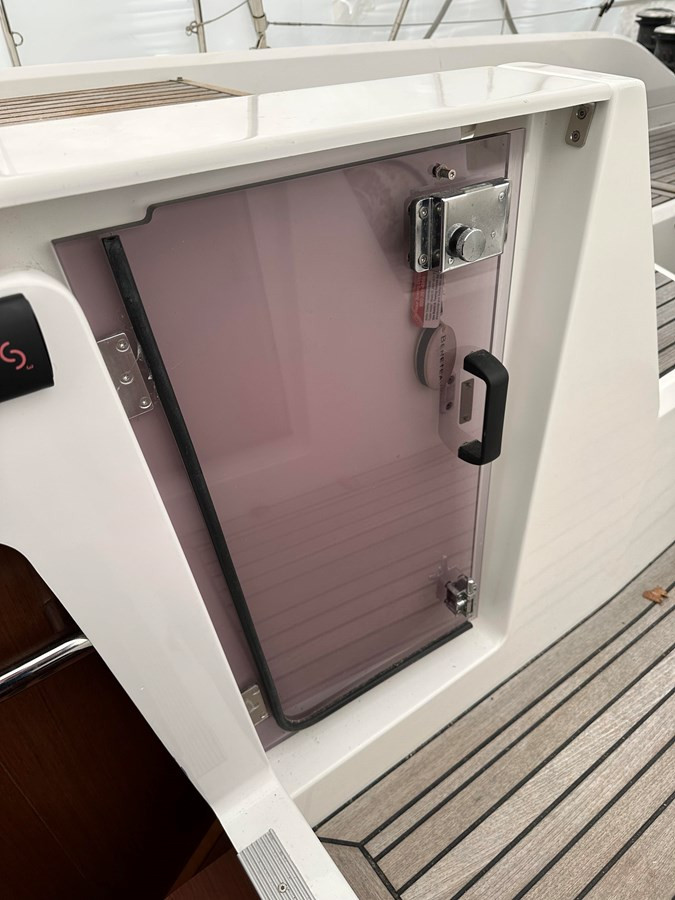 https://arconyachts.ams3.digitaloceanspaces.com/134899/conversions/large_4653221-optimize.jpg