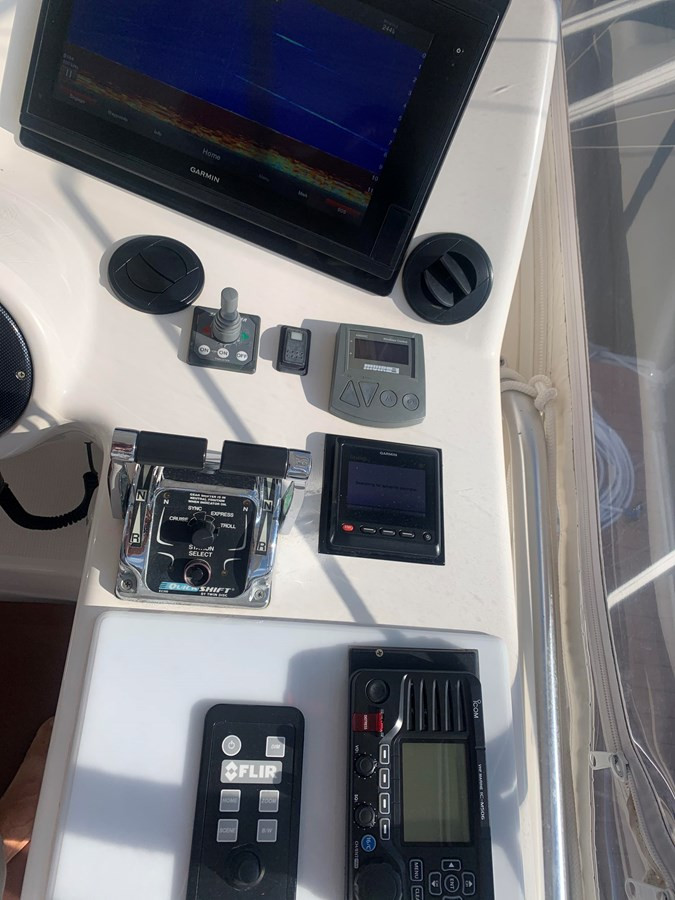 https://arconyachts.ams3.digitaloceanspaces.com/134967/conversions/large_3557123-optimize.jpg