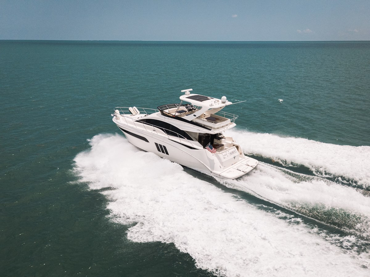 https://arconyachts.ams3.digitaloceanspaces.com/135012/conversions/large_4291392-optimize.jpg