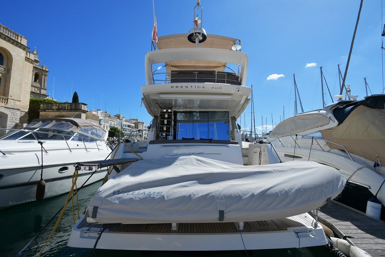 https://arconyachts.ams3.digitaloceanspaces.com/135296/conversions/large_4829589-optimize.jpg