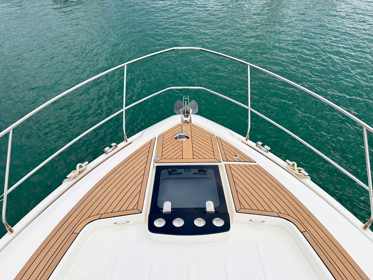 https://arconyachts.ams3.digitaloceanspaces.com/135329/conversions/large_4448066-optimize.jpg