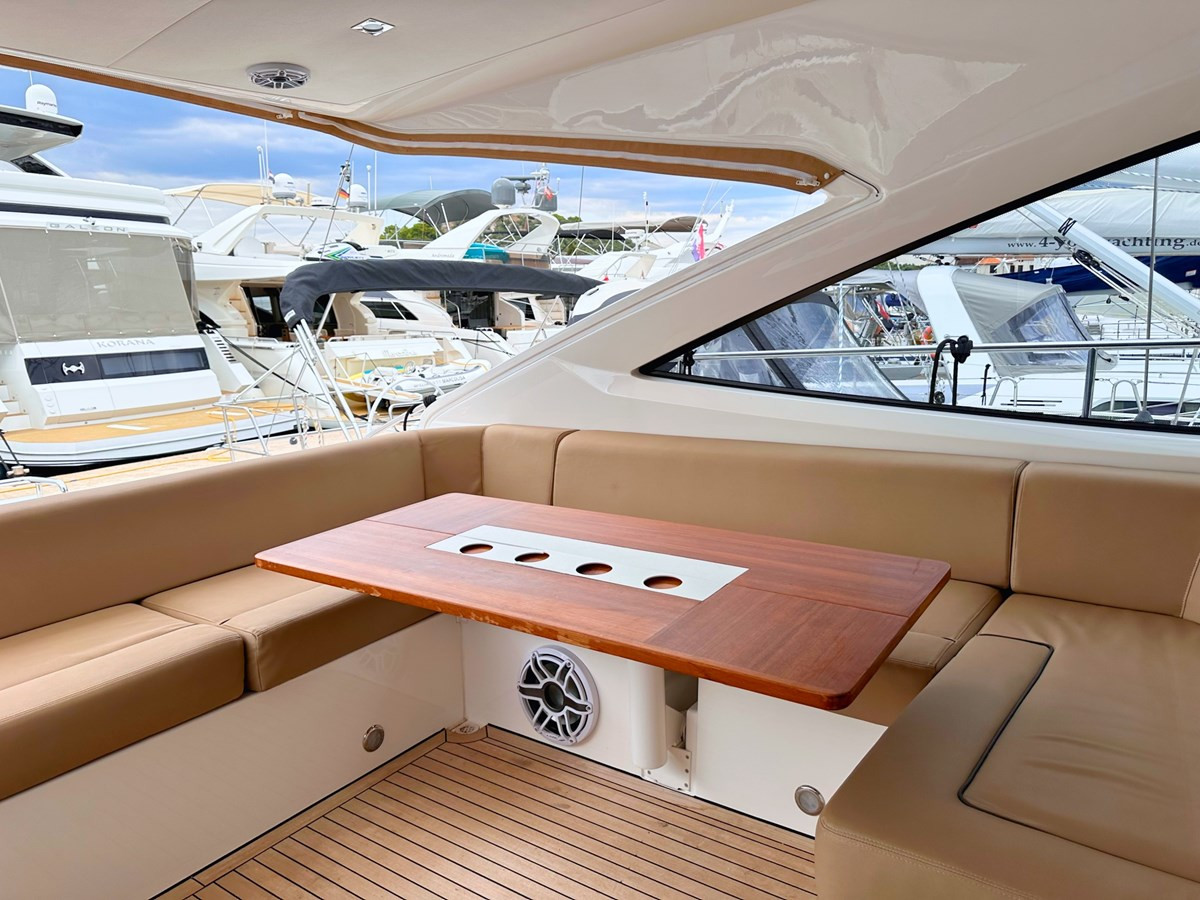 https://arconyachts.ams3.digitaloceanspaces.com/135345/conversions/large_4448072-optimize.jpg