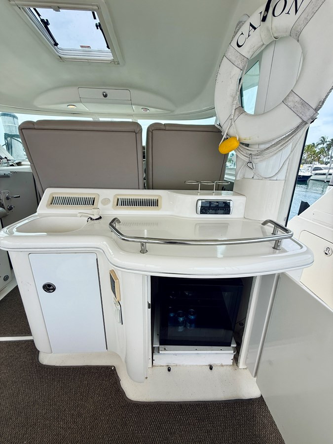 https://arconyachts.ams3.digitaloceanspaces.com/135473/conversions/large_4721553-optimize.jpg